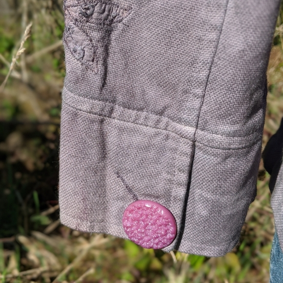 Are you hiding somewhere behind those eyes? - Picture 5 of 5